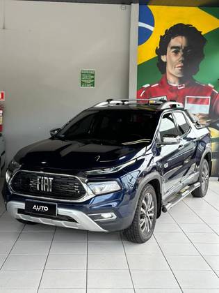 FIAT TORO 2.0 16V TURBO DIESEL RANCH 4WD AT9 FIAT TORO 2.0 16V TURBO DIESEL RANCH 4WD AT9